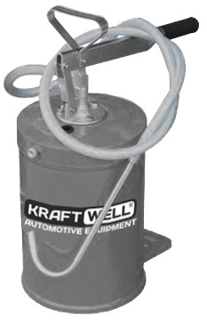 KraftWell KRW1797A Нагнетатель солидола с ручным приводом 10 л